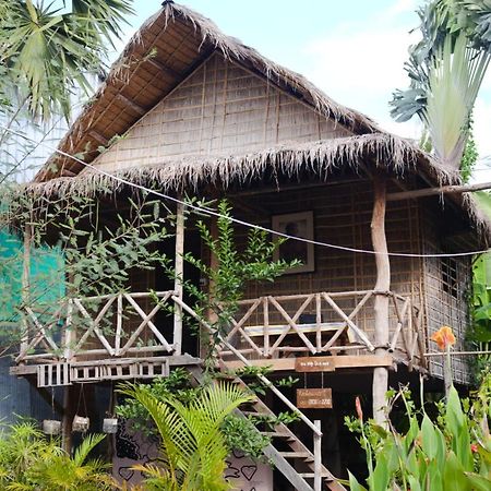 About Sarin Homestay Battambang Exterior foto